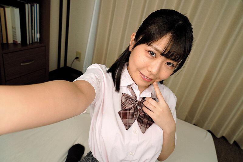 「一緒にいっぱ～い気持ちいいことしよっ」 エッチでかわいいつるつるパイパン女の子限定！自画撮り投稿オナニー40人4時間 サンプル画像 4