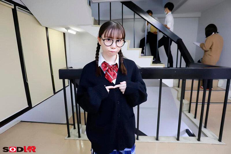 【VR】【8K】「せんせいしか私を必要としてくれない…」クラスの訳アリ地味子に手を出したけどくっそヤンデレで逆に俺がおどされている 藤田こずえ サンプル画像 13