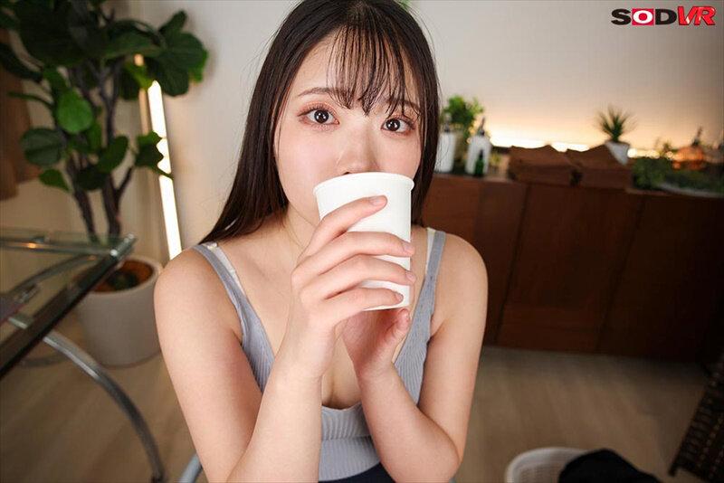【VR】【8K】もうイキッてるってばぁッ！悪徳整体師に媚薬を盛られ性感開発された丸の内OLは抗えることができず何度も中出しを求めてしまう… 二葉エマ サンプル画像 12