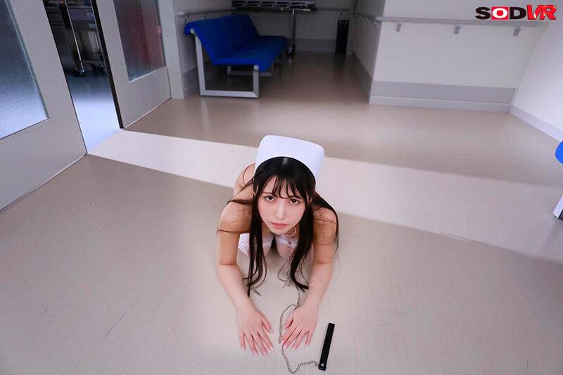 【VR】【8K】院内露出NTR 僕を邪険に扱う元カノナースをナースコールで呼び出して奉仕精神を徹底的に理解らせる。 倉木しおり サンプル画像 17