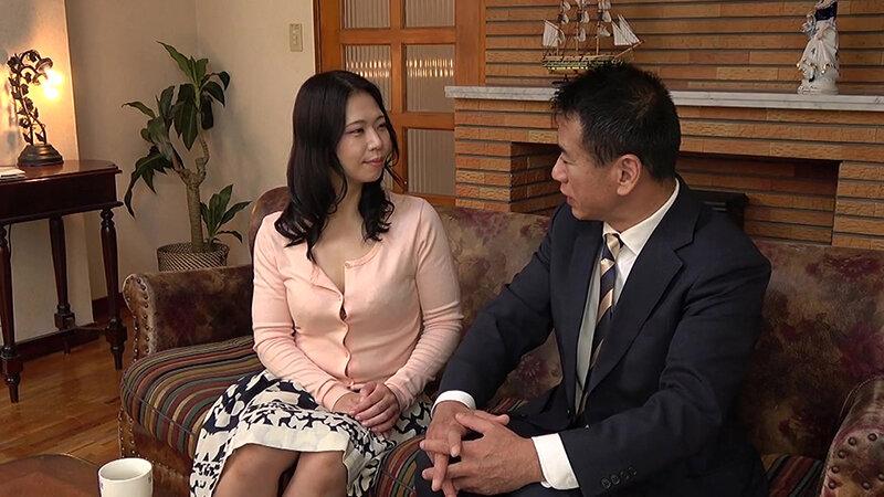 熟女 秘密の午後 大家の奥さんの美乳に欲情したアパートに住む男は… 離婚したい妻は訪問営業男の肉棒にムシャブリつき… サンプル画像 10