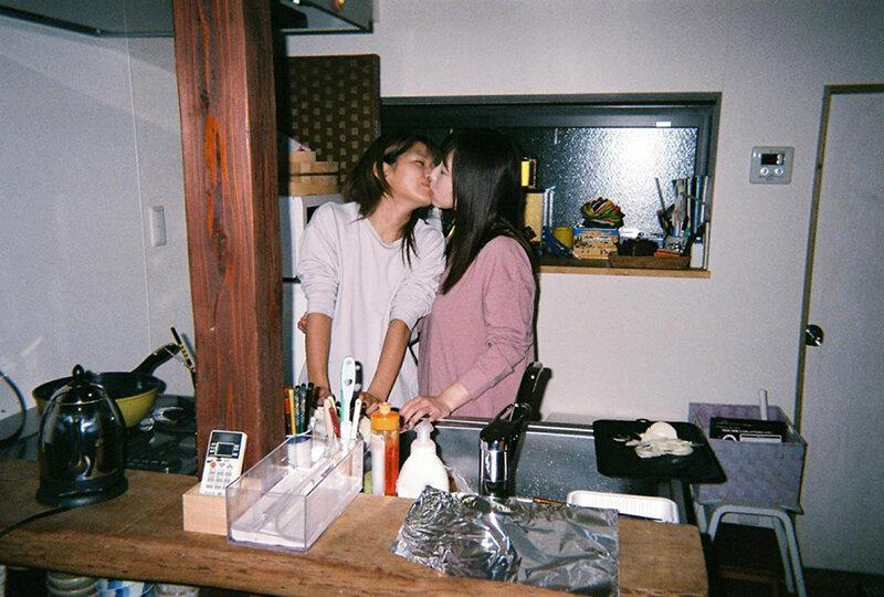 もう会えない…だから好きを伝えたくてキスしたらもっと好きになりました。ラストレズで想いを重ね、唇を重ね、1泊2日の民泊デート 渚みつき さつき芽衣 サンプル画像 1