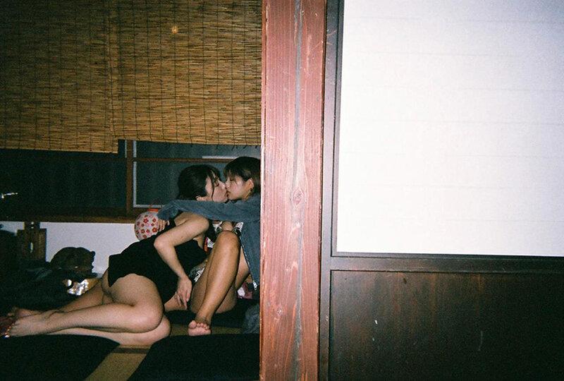 もう会えない…だから好きを伝えたくてキスしたらもっと好きになりました。ラストレズで想いを重ね、唇を重ね、1泊2日の民泊デート 渚みつき さつき芽衣 サンプル画像 2