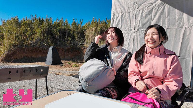ハニカミキャンプ旅行 最初は緊張したけど…外でハグしてキスしたら…一気に距離が近づいてキャンピングカーで何度も身体を重ね合った24時間限定の恋人デート 皆月ひかる 咲野瑞希 サンプル画像 5