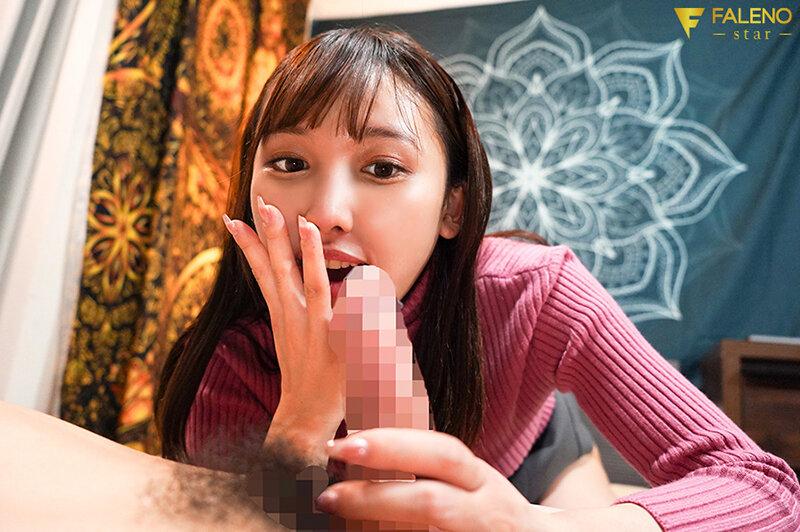 親友の彼女とSEXの練習 亀頭の先っぽをパンティ越しに擦られ耐えきれず素股からの挿入 バレないようにスローピストン 御園もも サンプル画像 4