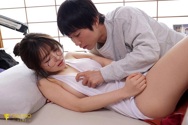 干物ニート喪女になっていた年上幼馴染がはじめての本物チ○ポで覚醒し絶倫セックスに溺れた夏。善場まみ（茉城まみ） サンプル画像 2