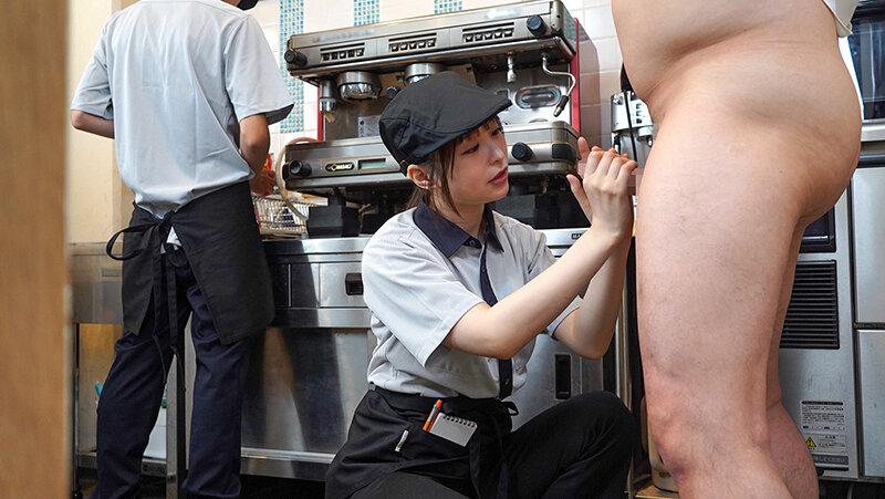 ハンバーガーチェーン店の美人バイトリーダーは盛りがちなアルバイト達をバキュームフェラで精飲管理。週6でごっくんする日常の記録 ゆい25歳 天馬ゆい サンプル画像 5