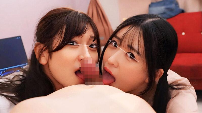 ノーハンドフェラチオで僕のチ〇ポにしゃぶりつく！！目の前に勃起したシコリち〇ぽ！パソコンの画面にはAV！刺激的すぎるエロビジュアルに興奮した女の子は発情ブースト！ サンプル画像 9