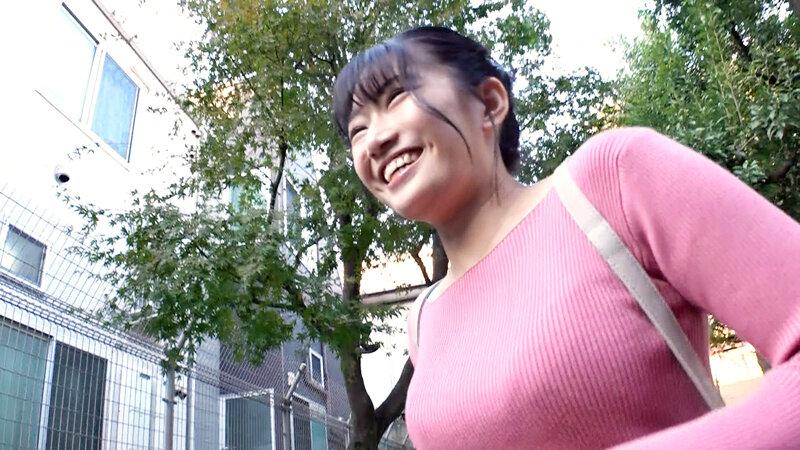 素人女子大生限定！狭いお風呂で密着混浴体験してもらえませんか！？火照る身体！おっぱいポロリ！ウブな女子は恥ずかし過ぎて赤面涙目！あちこち舐めてキレイにしたらそのまま生中出しSEXしちゃいました！ 相坂すみれ サンプル画像 9