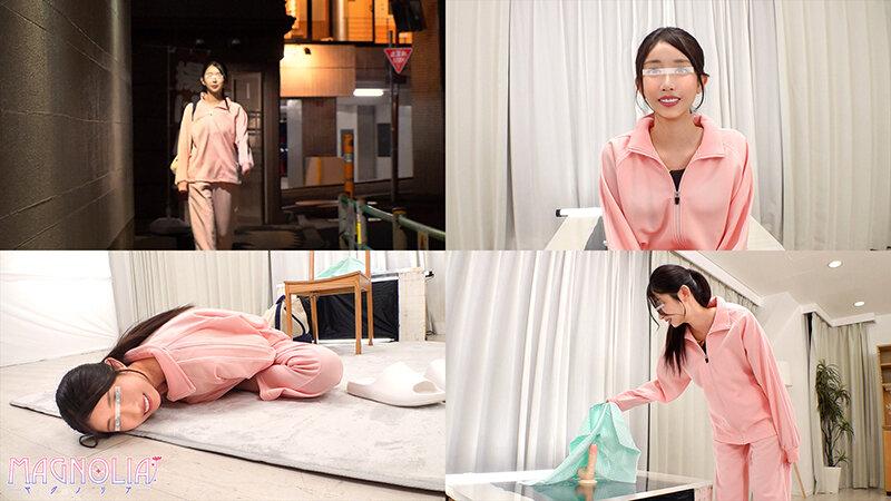 『美尻でデカ尻なアスリート女子限定！1cmだけ挿入ディルド空気イスに挑戦！』スレンダーな身体と美脚が眩しい体操部JDが挑戦☆フィット感が生々しいレオタード姿でガニ股耐久…快感に我慢できず潮吹きが止まらない！大量お漏らし絶頂♪【街角素人モニタリング♯ひびき… サンプル画像 2