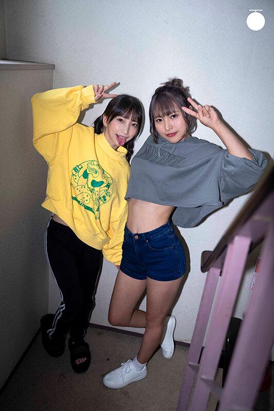 ハメ撮りレズH ボンビーガールな大学生！「アタシと…ちょっとエッチな配信してみない？」生活費と親友のココロを手に入れる方法 冬愛ことね 北城希 サンプル画像 1