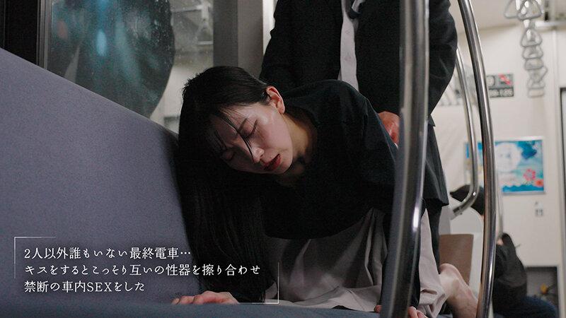 最終マンズリ電車 誰もいない2人きりの車内で美人剛毛OLが股間を広げ見せつけオナニーくちゅくちゅくちゅ… 鈴木真夕 サンプル画像 9
