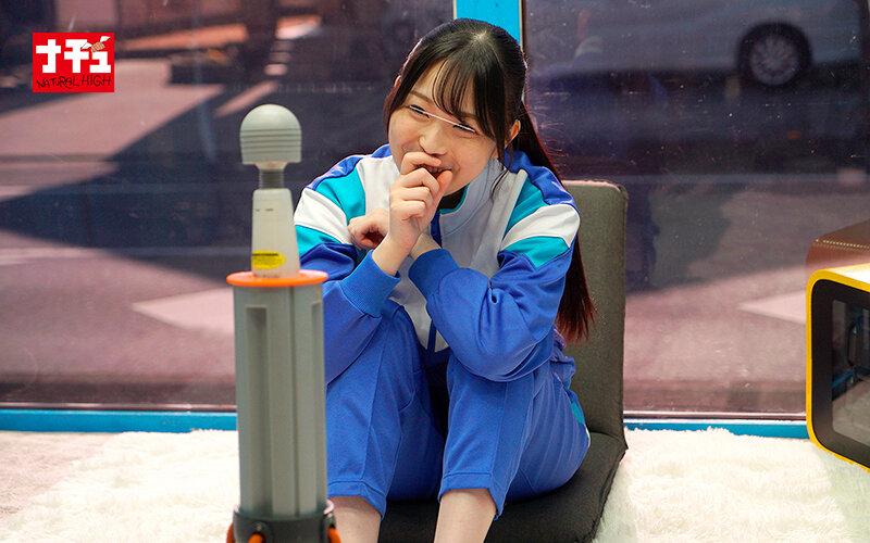 失禁マジックミラー号 股間直押し！スクワット‘電マ’カウンターで目指せ100プッシュ！快感に我慢できずガニ股でお漏らしイキしてしまう部活帰り女子 サンプル画像 3