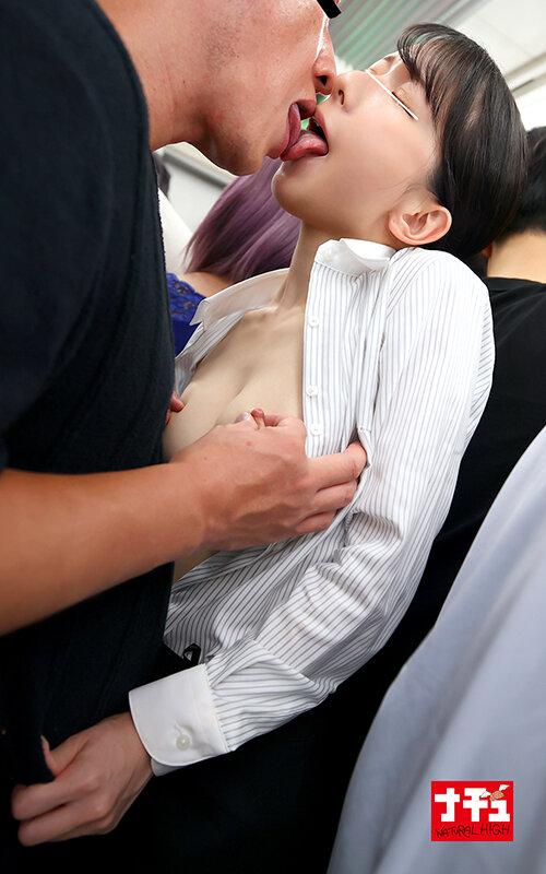 対面羞恥で何度もイカされ糸が引くほど舌を絡ませるベロキス発情娘5 サンプル画像 14