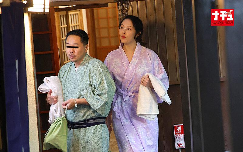 中出し直後の貞操帯リモバイ 受精の不安と羞恥散歩で混乱する人妻に追い打ち中出し サンプル画像 3