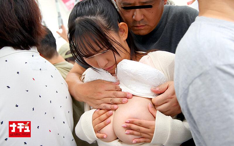 頑なに乳首を隠す巨乳女子の両手が感じてノーガードになるまでオイル揉みしまくれ！2 推定Iカップ素朴女子 サンプル画像 5