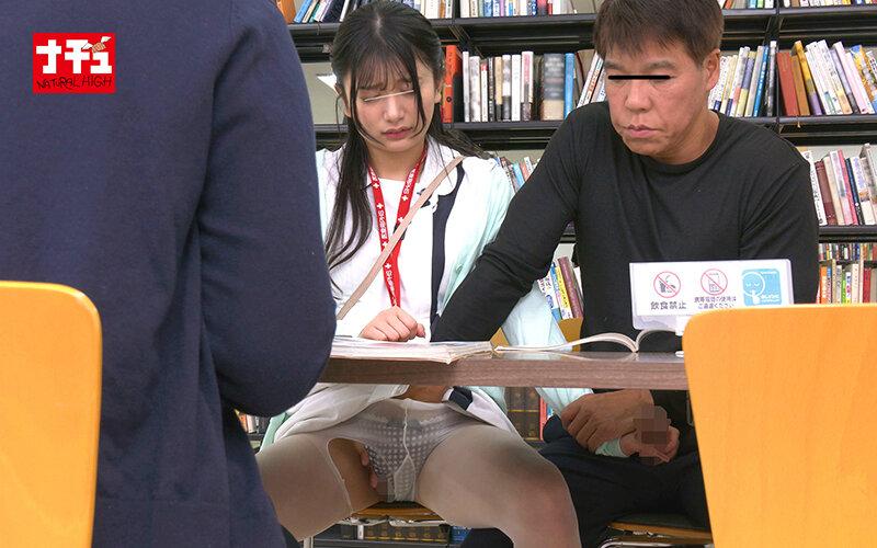 図書館で声も出せず糸引くほど愛液が溢れ出す敏感娘32 黒髪パイパン看護師 サンプル画像 5