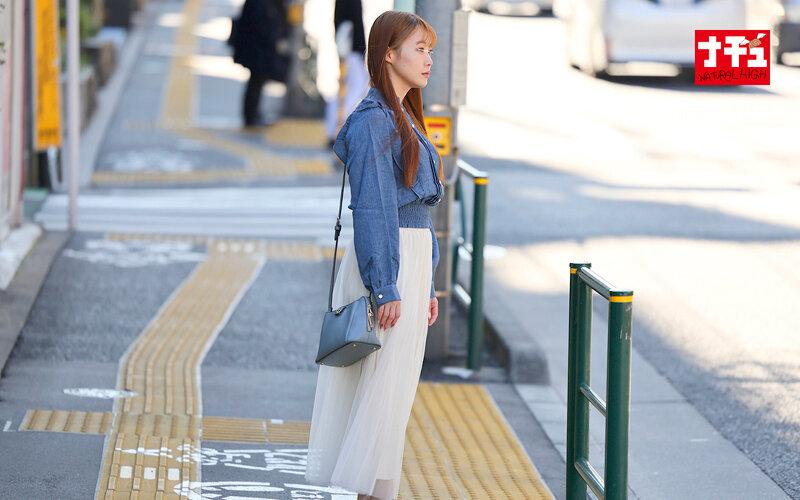 中に出してもいいから止まってください！！！押さえつけて逃がさないエンドレス奥突きバウンドピストンでイキ壊れた女4 色白巨乳オンナ サンプル画像 2