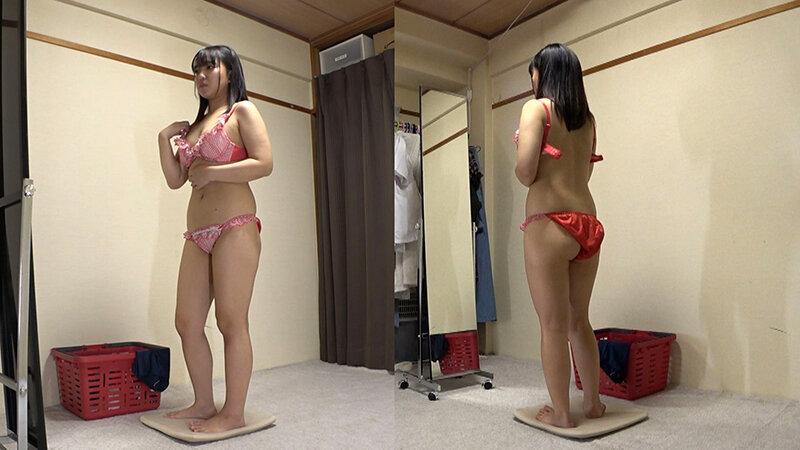 美咲音 濡れてテカってピッタリ密着 神スク水 可愛い女子のスクール水着姿をじっとりと堪能！着替え盗撮から始まり貧乳から巨乳にパイパン、ハミ毛、ジョリワキ等のフェチ接写やローションソーププレイやスク水ぶっかけ等を完全着衣で楽しむAV サンプル画像 2