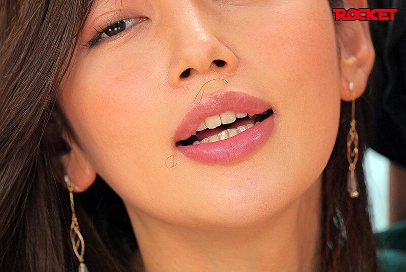 淫語女子アナ35 チ○ポ椅子ライディング女王 美咲かんなSP サンプル画像 2