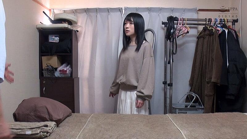 南梨央奈 魔法のオイルで快感マッサージ サンプル画像 2