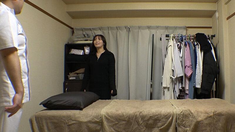 角名つむぎ 魔法のオイルで快感マッサージ サンプル画像 2