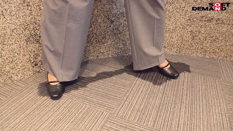 尻穴露出SEXや放尿実演でビルまるごとAVスタジオなSOD本社を紹介せよ SOD女子社員 本多そら サンプル画像 4