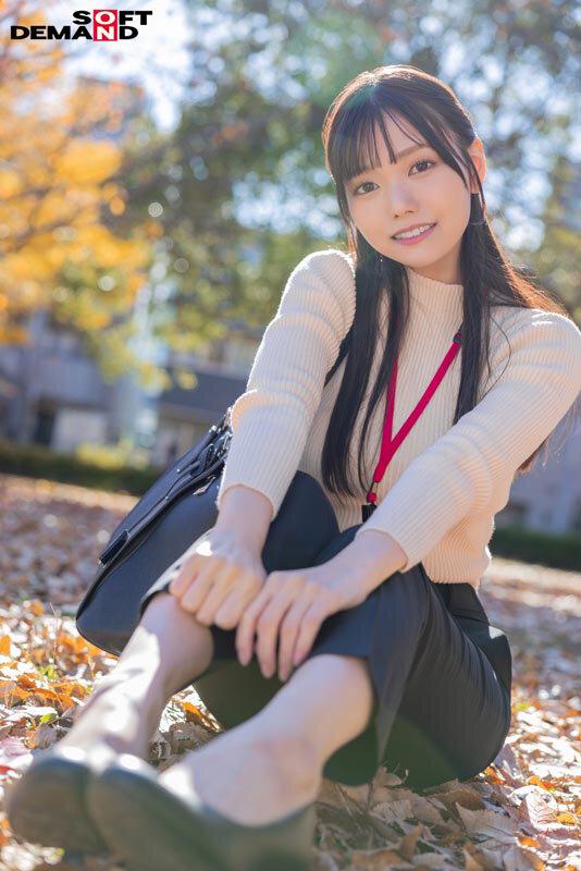 宣伝部 松永あかり 2度目のAV出演 はじめて尽くしの5日間に密着！ こっそり露出 主観フェラ ローションプレイ 玩具オナニー 3P サンプル画像 3