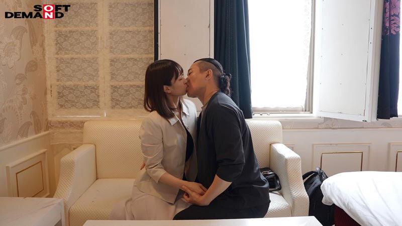 帰宅が遅いのは残業のせい…だけじゃないかも 川崎奈々 36歳 素人人妻がAV初出演 サンプル画像 6