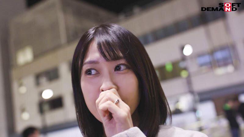 帰宅が遅いのは残業のせい…だけじゃないかも 川崎奈々 36歳 最終章 旦那が知ったら卒倒する本当の願望 他人男10人の大量ぶっかけでバリキャリ人妻の美顔が精子まみれ サンプル画像 5