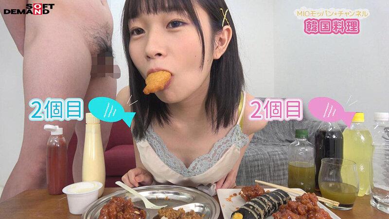 ペニスしゃぶりまくりASMR！ おち〇ぽモッパン！！ ＃よく張りグルメ女子3名収録 ＃モッパン ＃mukbang ＃高級食材ち〇ぽ ＃食ザーメン ＃ごっくん ＃Japanese ＃大食い ＃ちんテロ ＃大胃王 サンプル画像 12
