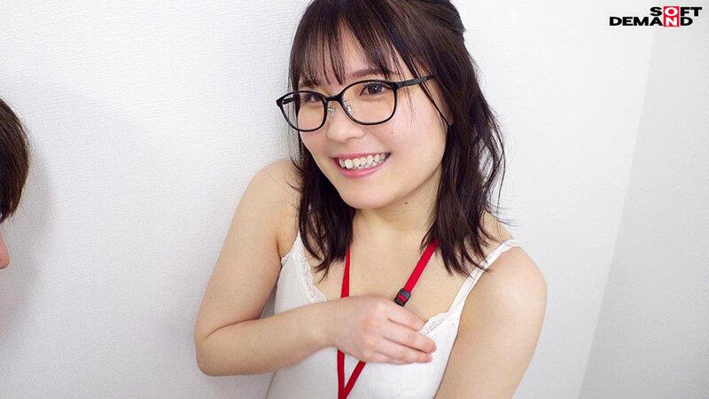 いつも笑顔でポジティブな性格の子が、、、SOD女子社員 ハダカになるより恥ずかしい脱ぎキャンBOX野球拳 新コンテンツ開発部 新卒1年目 進藤愛果 サンプル画像 2