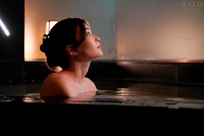 体を張ったおもてなしで経営難を立て直す温泉若女将 コンパニオンは私一人ですが晩酌でも宴会遊びでも中出し接待でも何でもご要望ください。ただしお代はきっちりいただきます… 本庄鈴 サンプル画像 4