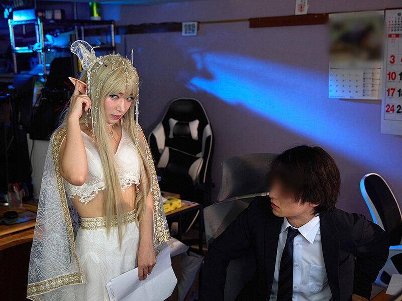 残業廻った0時…ストレスMAXの僕の目の前に突然現れたエルフの優しいフェアリースロートフェラに 社員全員陶酔！倒産寸前にしてヤった！ 十束るう サンプル画像 13