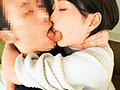 大！洪！水！潮吹きスプラッシュ！！即吹かせ人妻ナンパ！！3そこらへんの人妻全員吹かせる！ サンプル画像 16