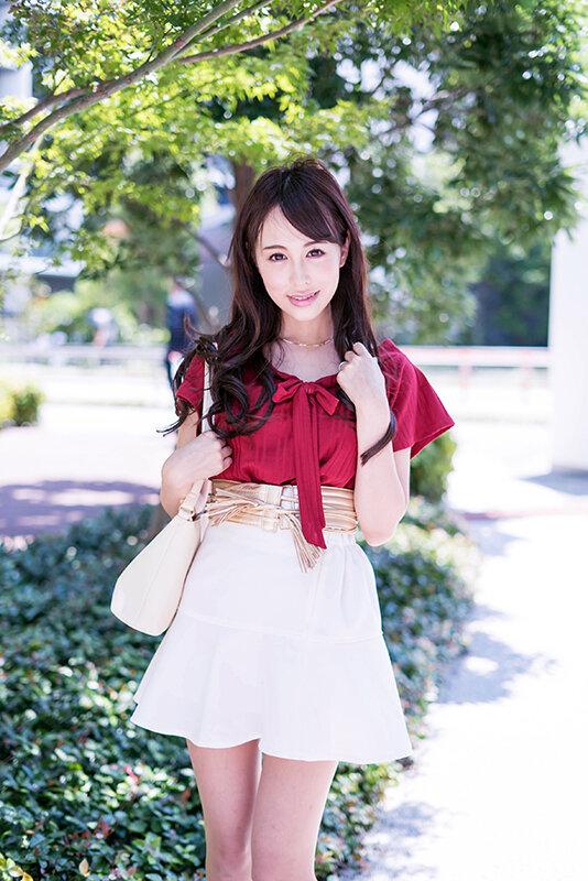 人妻の本音 浮気しようなんて全く思ってなかったんです。でも、街で声をかけられて、思わずついて行ってしまったんです。24名8時間 サンプル画像 10