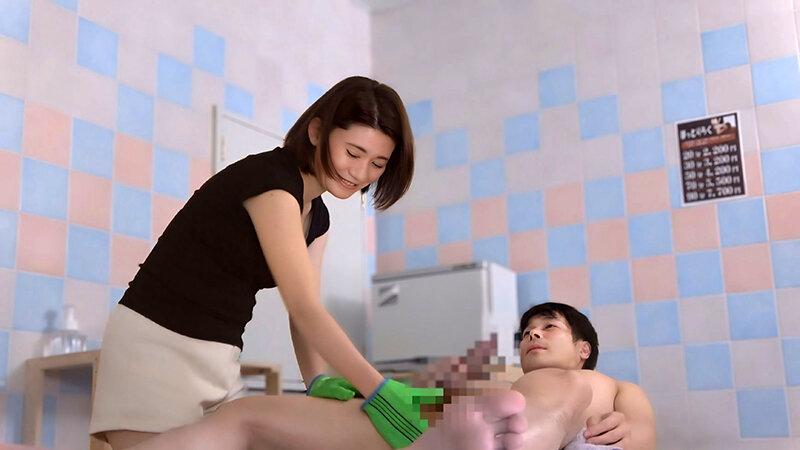 「お客さん…困りますよぉ」地方の旅館・ホテルにいた色っぽいアカスリおばちゃんたちと汗だくヨダレだく体液ナマ性交 サンプル画像 7