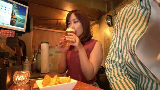 「ちょっと火遊びしたかったの」昼飲みでナンパ待ち！ハメ撮り大好き変態不倫妻12人4時間 サンプル画像 8