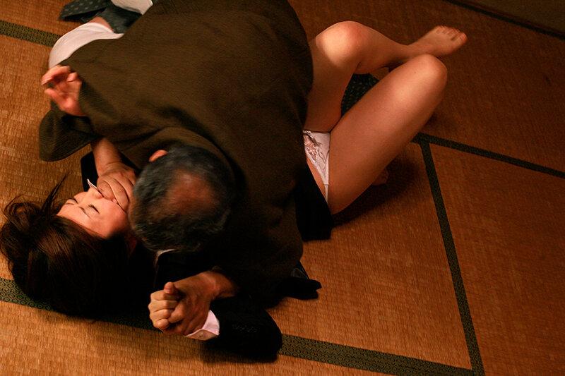 犯さずに居られない… 人妻レ●プ 10人240分 サンプル画像 17
