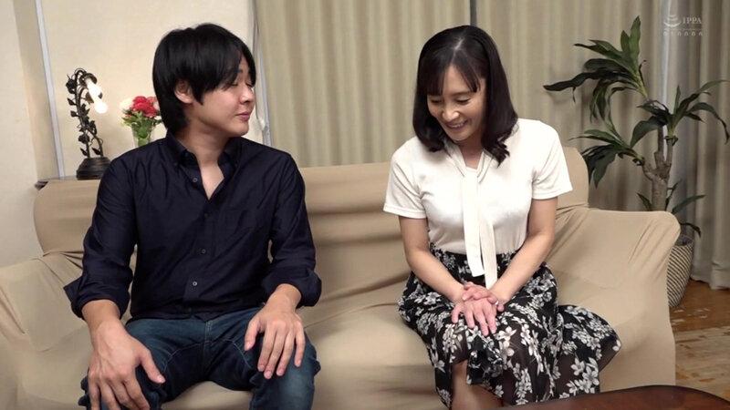 熟女の戯れ 女性向け出張風俗にハマる美熟女 平岡里枝子 サンプル画像 3