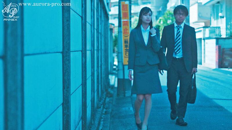 恥辱の家庭訪問 マゾ調教に孕ませ性交…夫の目の前で素行不良生徒にハメられた美人教師 前田美波 サンプル画像 2