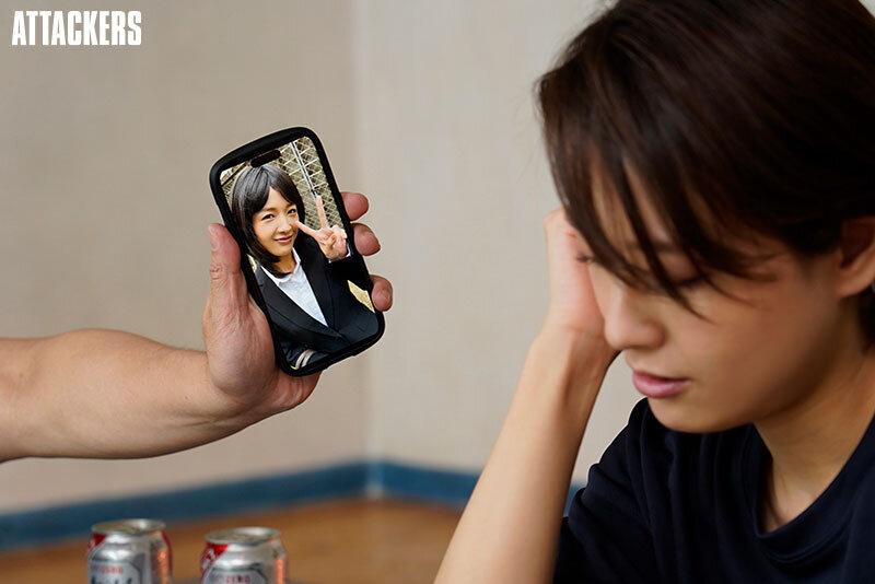 女子禁制の職場に忍び込んでいたら、男装がバレて、力づくで犯●れてしまった私。 向井藍 サンプル画像 7