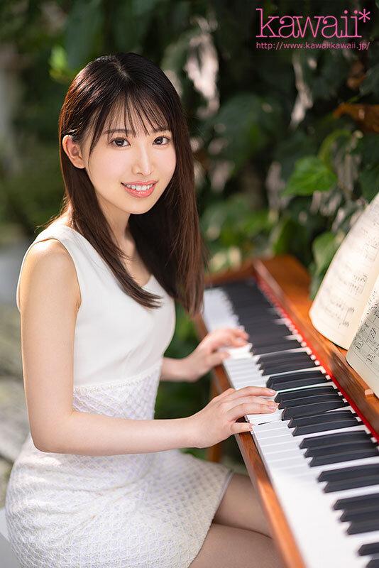 九州の某私立中等部 現役音楽教師 茅野華 AV DEBUT 生徒の皆さん音楽室で大人しい先生はこんなにもエッチです。 サンプル画像 2