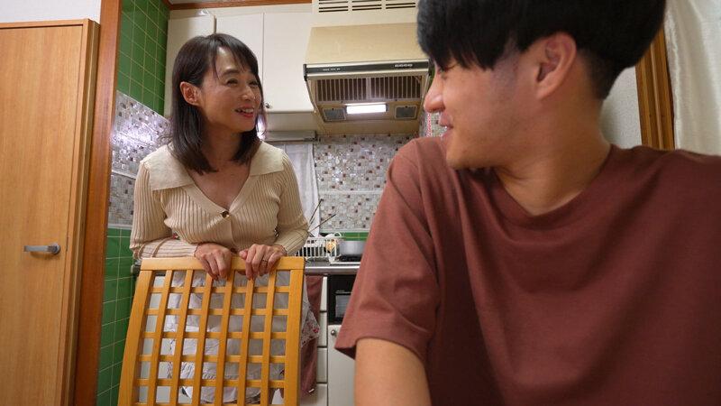 引き篭りのボクを毎日SEXで誘惑して立ち直らせてくれた義母6 安野由美 サンプル画像 2