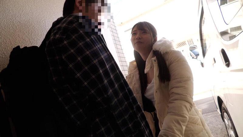 【4K】ヤリマンエマの本気食い！！ 我慢できずに素人逆ナンSEX 二葉エマ サンプル画像 5