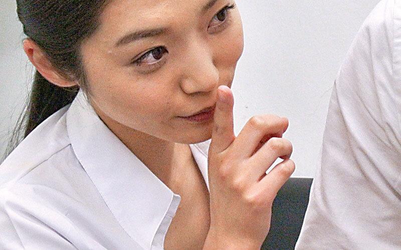 人妻営業レディに枕営業を持ちかけてみた…その結果は！？4時間 サンプル画像 5