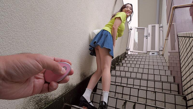 ★配信限定！特典映像付★恥辱、陵●、とびっこ装着・繁華街デート！28 森沢かな サンプル画像 2