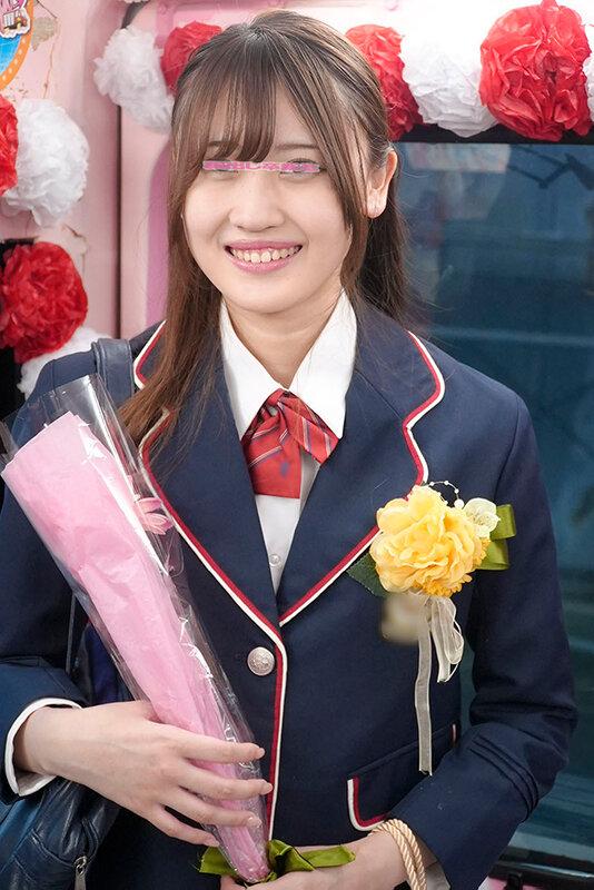 マジックミラー便 3分前まで女子○校生！～2025年～卒業式直後に初めての素股編 顔出し解禁！総勢20人全員SEXスペシャル！ギンギンに勃起したち○ぽを赤面まんコキ！恥じらいながらも濡れてしまった10代うぶオマ○コにヌルっと挿入で激イキ絶頂！！2枚組10時間！！ サンプル画像 3