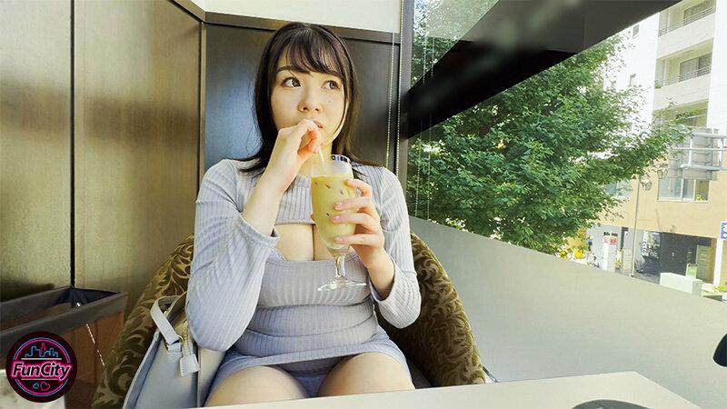 パイ活！！オイルぬるぬる天然おっぱい温泉デート 小坂ひまり（20歳） サンプル画像 2