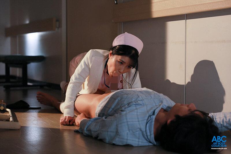 彼女持ち患者を逆NTR 退院拒否必死レベルの追撃フェラ好きな献身的性看護師 18発射 なつみ柑奈 サンプル画像 12